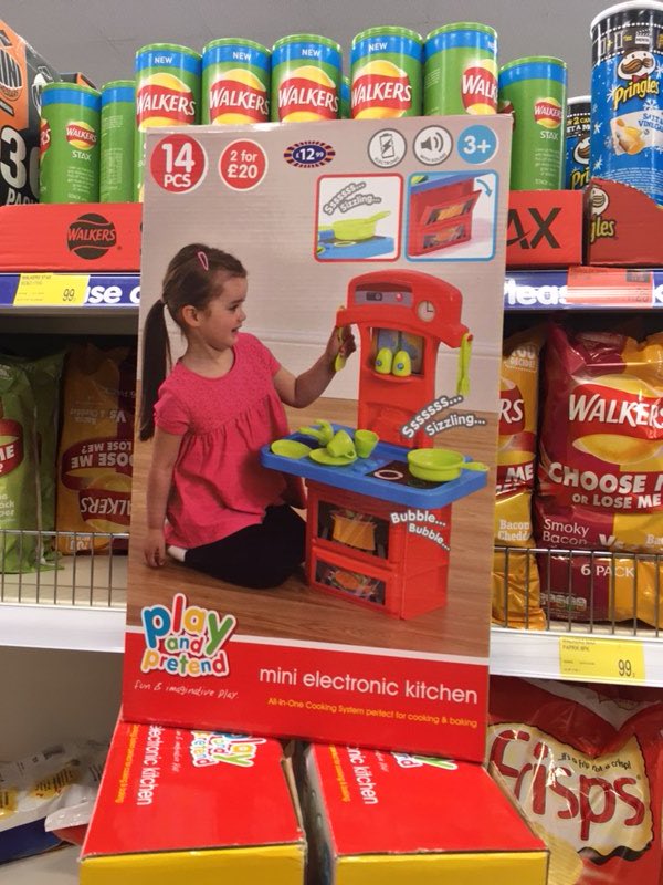 PerryMorton's tweet photo. Hey girls, don’t forget your Christmas choices this year include; Vacuuming, cooking, or general cleaning!
Sort it out @bmstores, join us in 2017 and think about progression. https://t.co/Ahf7paw4uz