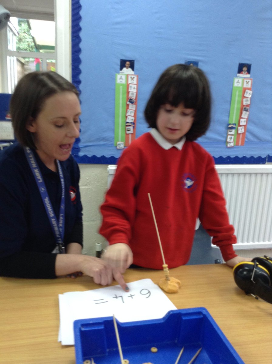 LarkHallPrimary's tweet photo. Cheerio adding! #larkhallcfa #Amberclass https://t.co/Jwvo4dhS9N