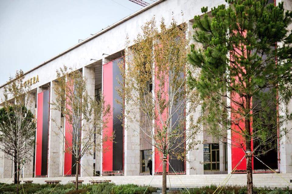 CityOfTirana's tweet photo. Gëzuar Festat e Nëntorit👐🇦🇱 https://t.co/8DyJLLs1DE