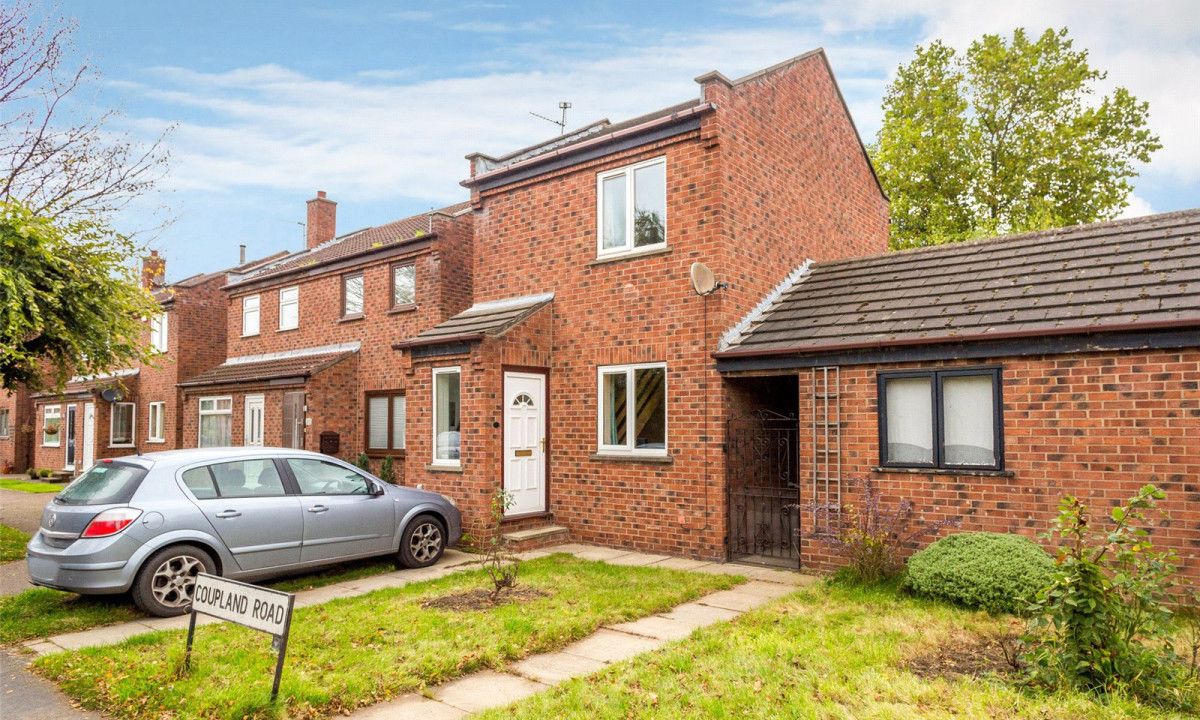 #Selby INVESTMENT OPPORTUNITY | Coupland Road | £110,000

Modern one bed detached home ready to move in and enjoy on a pleasant cul-de-sac in a great location for the town centre and commuter links. buff.ly/2iVtNdE