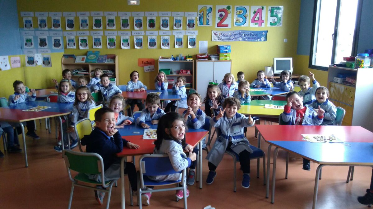 maristas_sarri's tweet photo. Los alumnos y alumnas de segundo infantil trabajan el sentido del gusto y aprenden a diferenciar los sabores... 
 ¿sweety or saulty?
#letsplayenglish 🇬🇧 https://t.co/vvKkJAmDKF