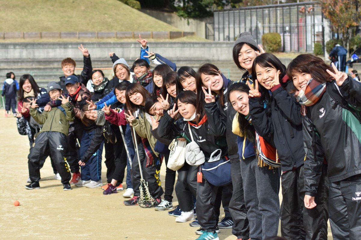 11/25（土）📌ウィンター2日目vs南女・神外大・神女の合同チーム
3-5⚫️
悔しい結果になってしまいましたが、予選はあと1試合、12月3日に残っています！！この試合で今までの悔しさを跳ね返すくらいみんなで喜べるようにあと残り5日ですが、気合いを入れ直し、意識を高めて頑張っていきます💪#20ちい