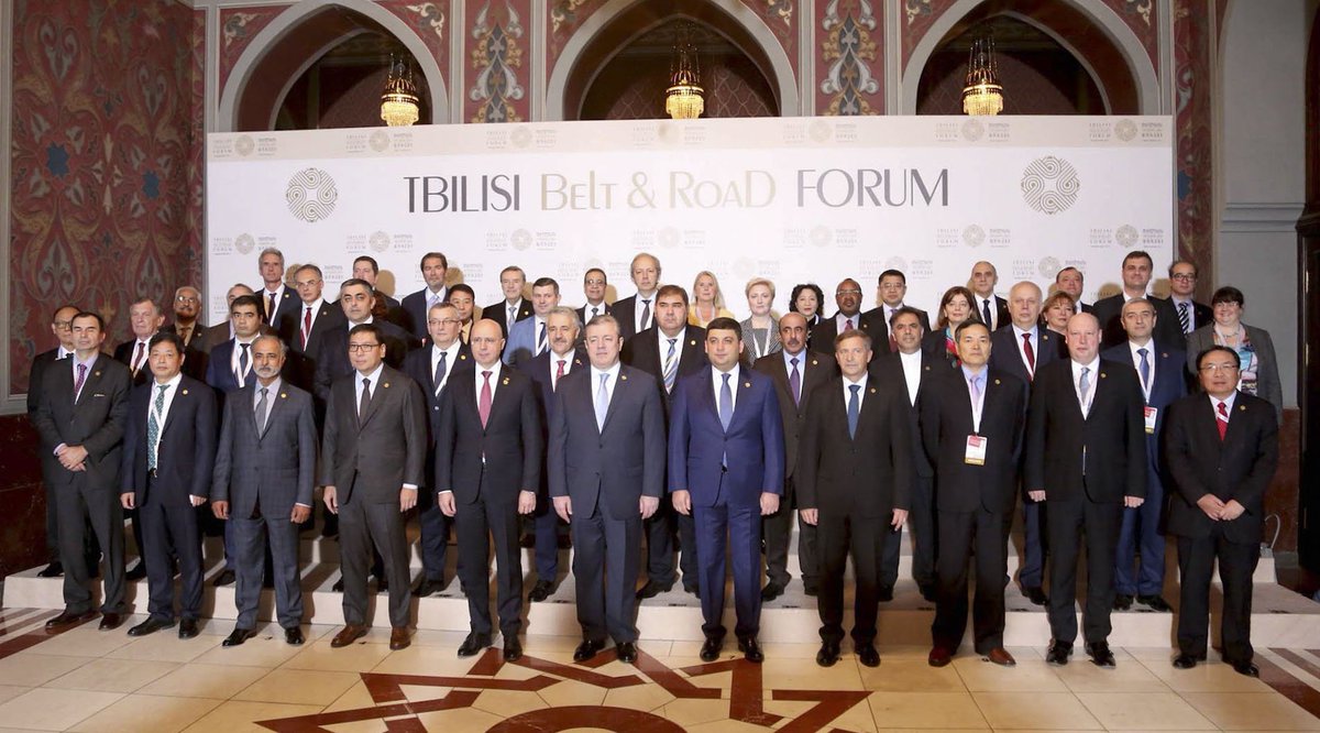 UABakanligi's tweet photo. Bakan Arslan, Gürcistan'da 2'ncisi düzenlenen "Tek Kuşak, Tek Yol" temalı Tiflis İpekyolu Forumu'nun açılışına katıldı. Foruma, Gürcistan Başbakanı Giorgi Kvirikaşvili, Ukrayna Başbakanı Vladimir Groysman, Moldova Başbakanı Pavel Filip de katıldı. https://t.co/5VHrhl0vHi