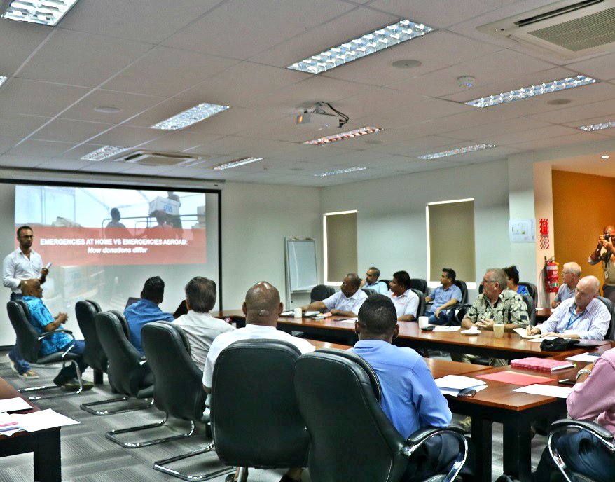 Last week in #Fiji 🇫🇯, the Logistics Cluster spoke with partner <a href="/fbdrc/">FCEF FBDRC</a> on strengthening response coordination, donating after disasters, the challenges of unrequested goods and why in emergencies #CashIsBest.