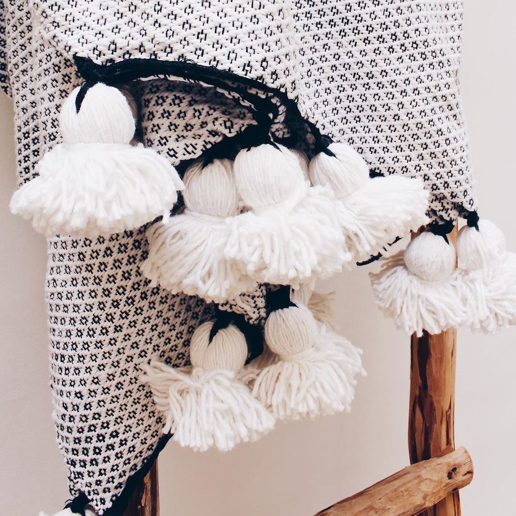 Don't miss out! | Today's the last day of our up to 60% off sale

Boheme Throw: Usual price £140 | Today only £90! 👆🏽Shop link in bio now 👆🏽 ift.tt/2k86lxf