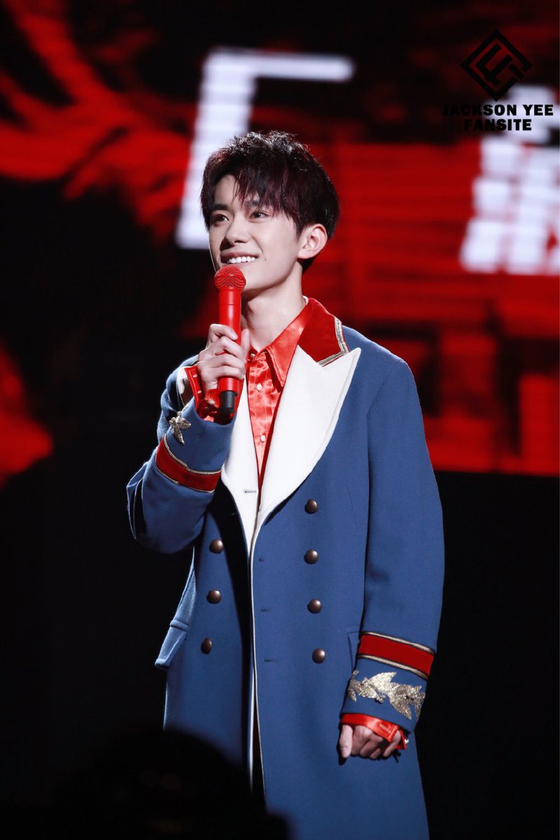 TFBOYS_INA's tweet photo. 171128 Qianxi NO.17 birthday party #易烊千玺1128十七岁生日快乐 | Cr. 4Q_易烊千玺个站, IchbinKovey https://t.co/ctfMHPrjcG