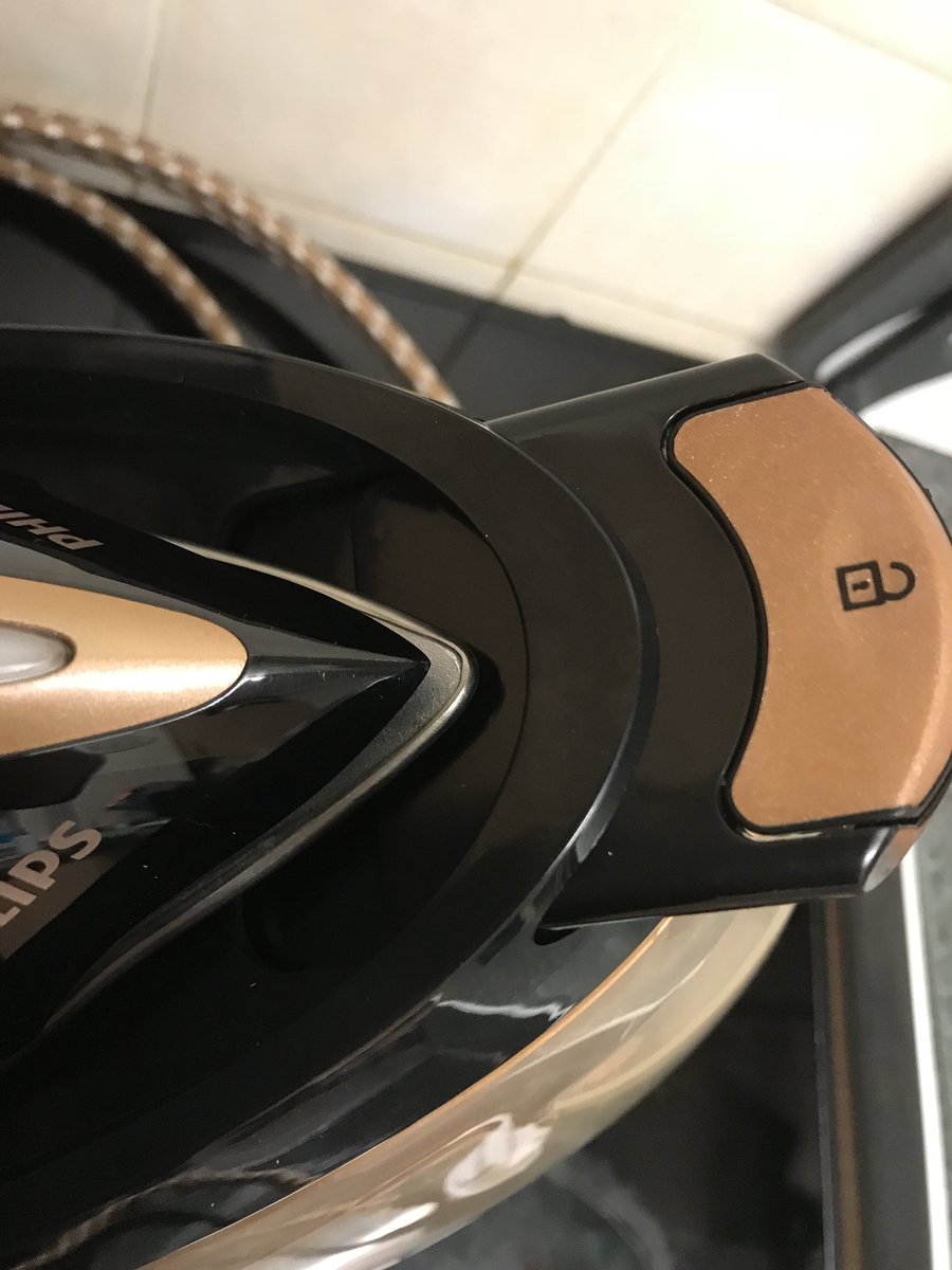 sbarrett014's tweet image. Thankyou#Philips_UK the PerfectCare Elite Plus Steam Generator iron has made my life so much easier. No settings to change. Sleek and Light. High quality finish.Automatic Steam and no burns on garments or me😊It irons in half the time of a normal iron.#PhilipsProductTesterTeam