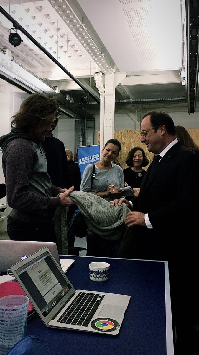 makesense's tweet photo. Former Président François Hollande at MakeSense to discover our Social start-ups @lecarillon_asso @SenseCubeCC @Hopaal_ Les Talents D’Alphonse https://t.co/0VNPkytwJo