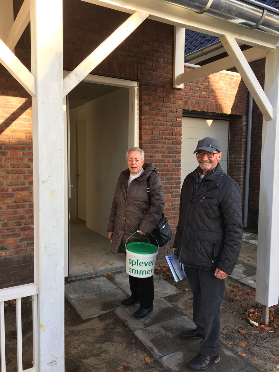 GerwenP's tweet photo. Deze week leveren we de laatste woningen op in schijndel, we wensen iedereen veel woonplezier!! @BAMWonen @inspiringspace #schijndel #debuitenhagen https://t.co/ZMF6FlJyZy