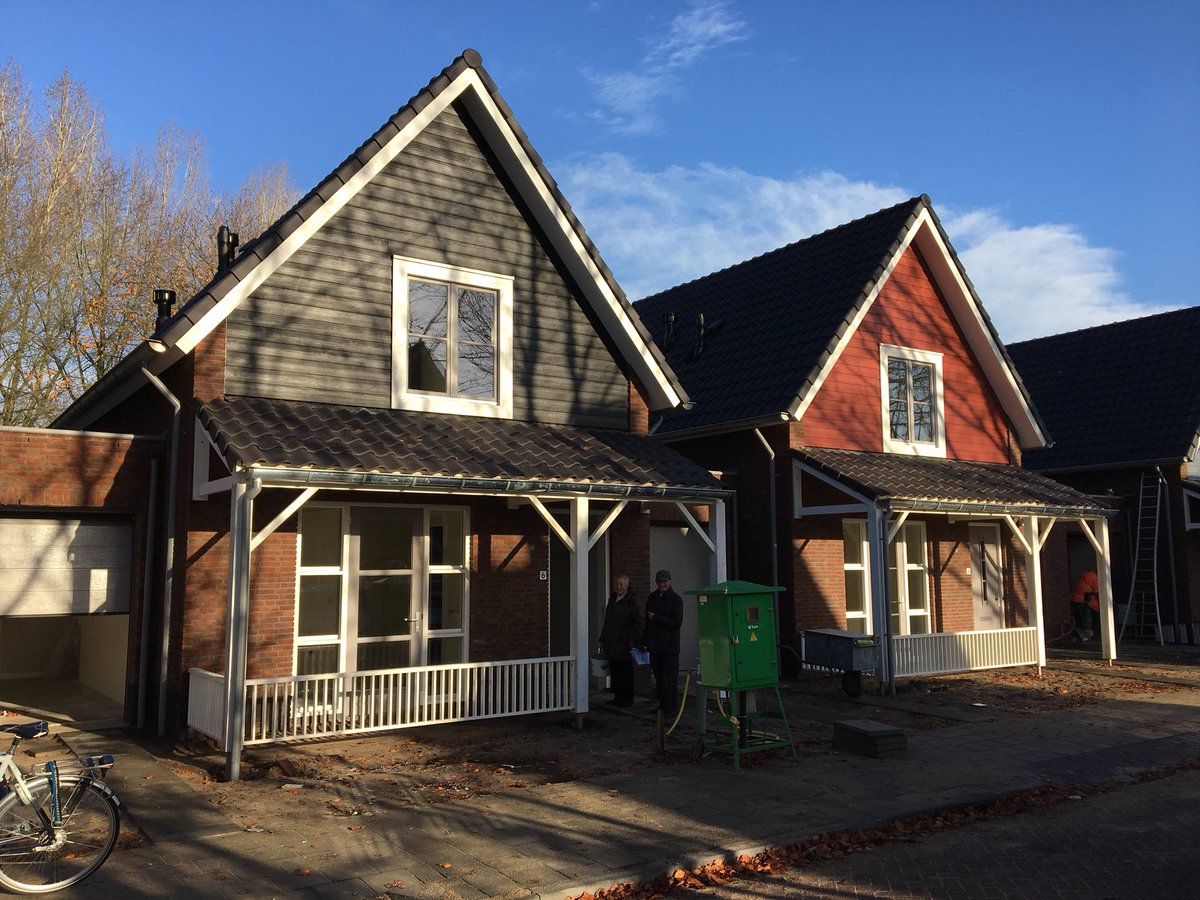 GerwenP's tweet photo. Deze week leveren we de laatste woningen op in schijndel, we wensen iedereen veel woonplezier!! @BAMWonen @inspiringspace #schijndel #debuitenhagen https://t.co/ZMF6FlJyZy