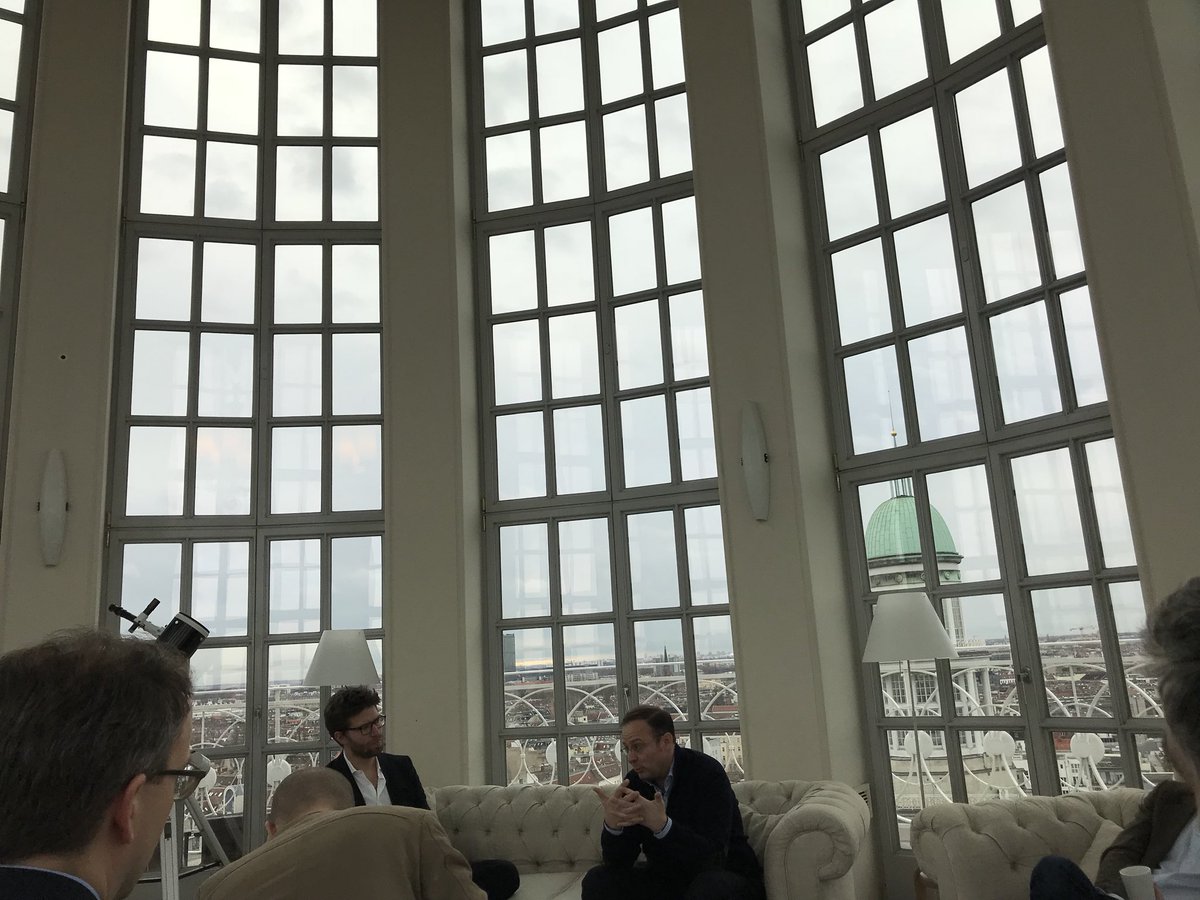 VBRThoma's tweet photo. Interesting discussion at Digital Health Breakfast. Are doctors the new pilots? Working in autopilot mode and just interrupting when it is necessary ? https://t.co/OzEjkVxVDx