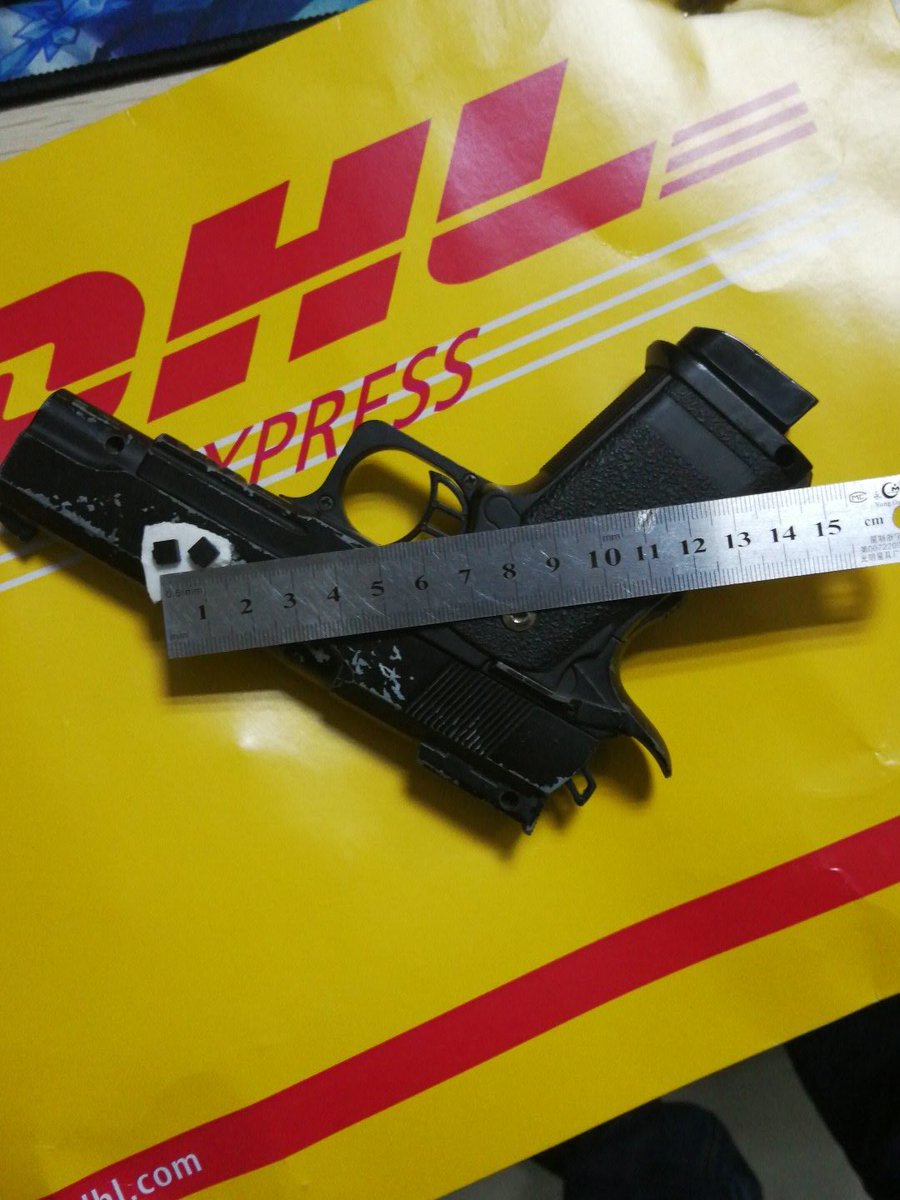 NancyRFID's tweet image. Small UHF RFID Tag used in Gun Tracking