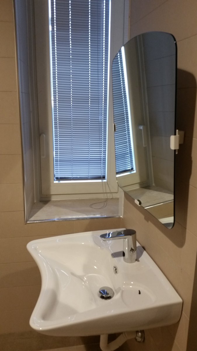 IabGROUP's tweet photo. Particolari interno uffici, servizi, finestre della Banca popolare di Sondrio di Melegnano.
https://t.co/m87bw8sYOV
info@iabgroup.it
051-6048611
#iabgroup #ristrutturazioneedilizia #Cadriano https://t.co/wNk7uWEBOS