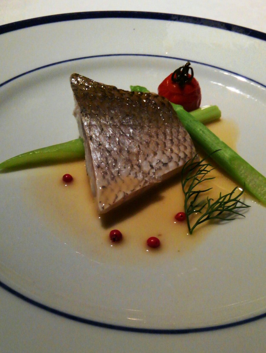 リビング千葉 على تويتر 特派員のスマイリーさんが行ってみた ラ カルティリヨン とっても本格的 しかもランチはリーズナブルです 海 をテーマにしたおしゃれなフレンチ ラ カルティリヨン でお得ランチ リビング千葉web T Co Njzyys7emt