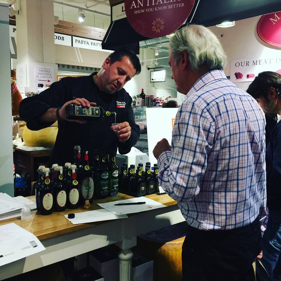 extra_camilla's tweet photo. #extrahealthyliving #greatitalianextravirginoliveoiltasting @EatalyChicago #enjoyitsfromeurope! https://t.co/gHL1q1TeoU