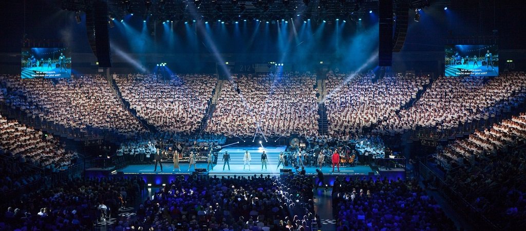 inbroadcast's tweet photo. 4000 voices for Luther — spectacular finale for the Pop-Oratorio in Berlin. News from @stagetecberlin in this month's #InBroadcast - https://t.co/r1t7tnith9
#StageTec #ZDFBroadcast #Luther #Sponsor #MixingConsoles #AudioNetwork #NEXUS #AURUS https://t.co/EgQk3jNd1R