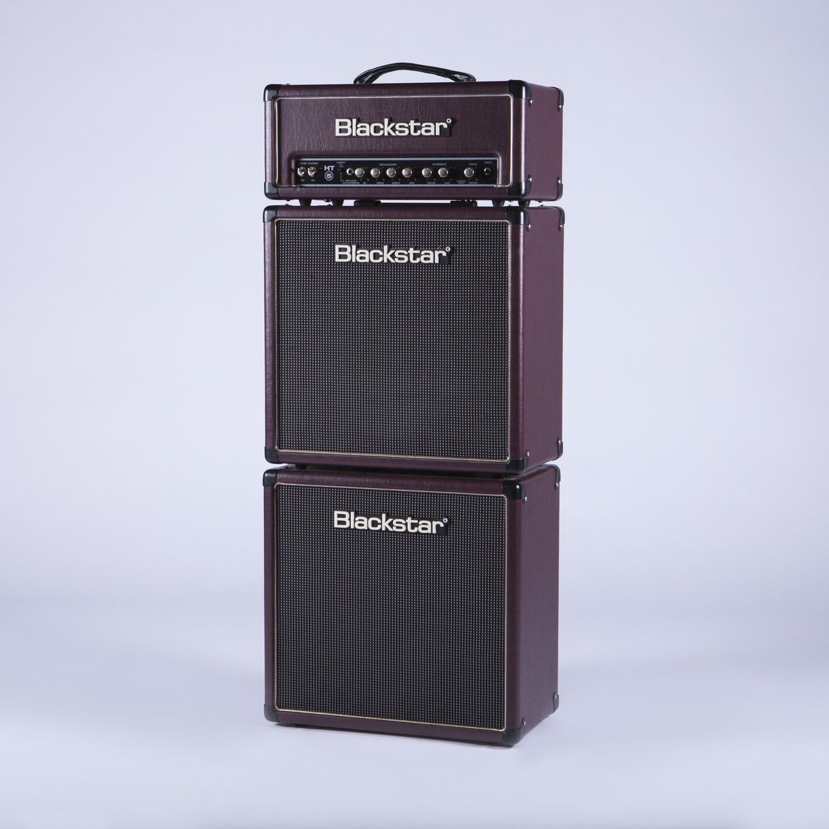 Blackstaramps's tweet photo. From The Basement...

Back in 2010, we released a limited run of 1000 HT-5 stacks in a stunning Artisan Red tolex - what do you think? https://t.co/rcQnkZapOU