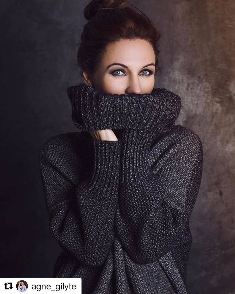 Defectonline's tweet photo. Stay warm and stylish as gorgeous @agne_gilyte do 👌🖤#defectwomen #knitwear shop at https://t.co/sV3quIpwrX https://t.co/nBOryeOhFV https://t.co/Ulme1JIBc9