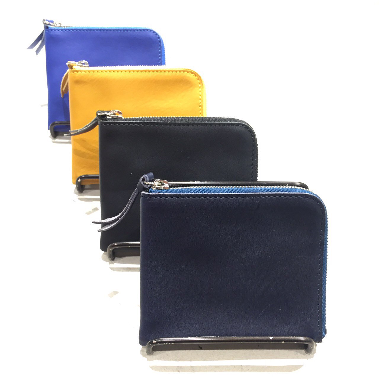 Twitter 上的 Junred ブログ更新情報 ルミネ立川店 ハンドメイドレザー T Co Lpb5bt4tcl Junred ジュンレッド Fashion ファッション メンズファッション ルミネ立川 別注アイテム Cramp 革小物 長財布 薄型財布 財布 革財布 ギフト T