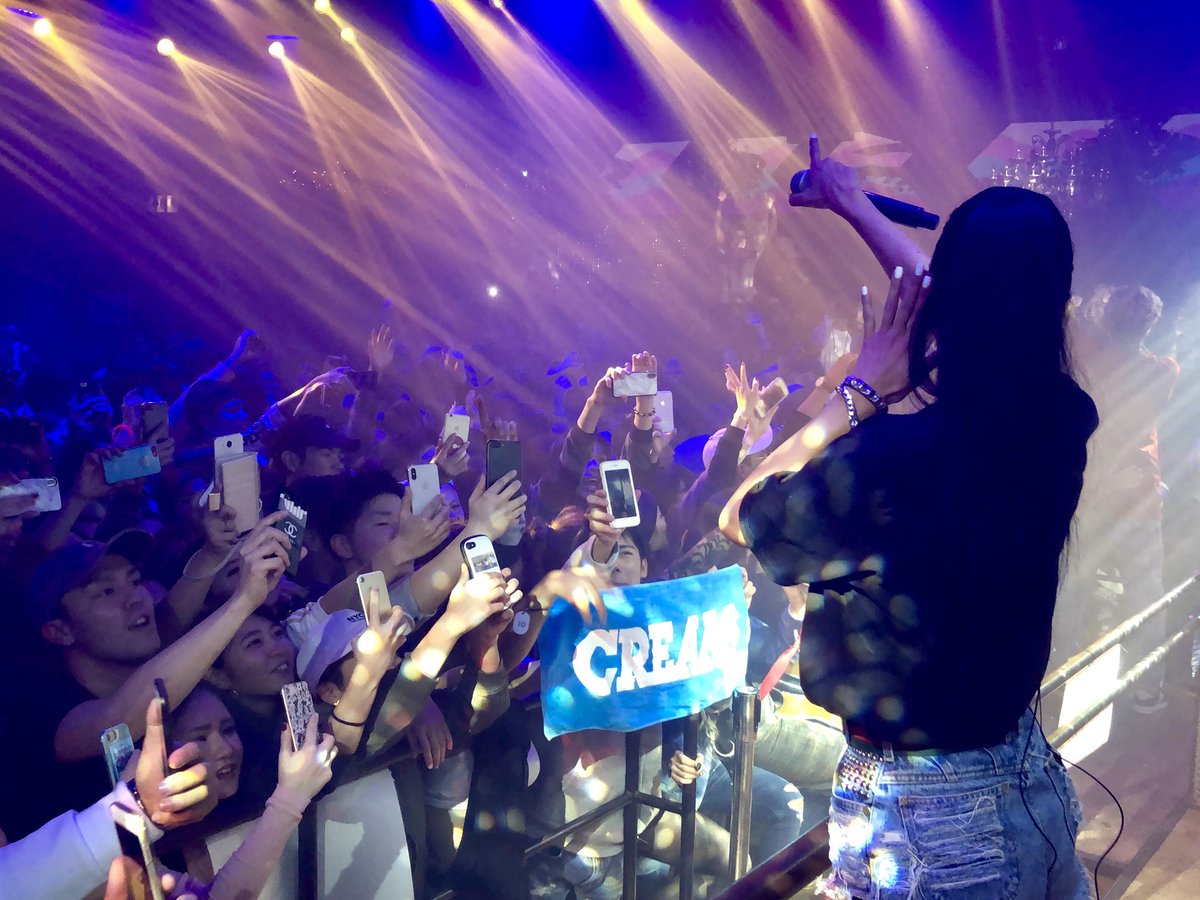 CREAM_STAFF's tweet photo. 25,26日の沖縄epicaと沖縄女子短期大学の沖女祭でのCREAM。
沖縄の皆さん盛り上がりもすごく最高でした。

#CREAM #沖縄 #epica #沖女祭 https://t.co/d0SZCSpnph