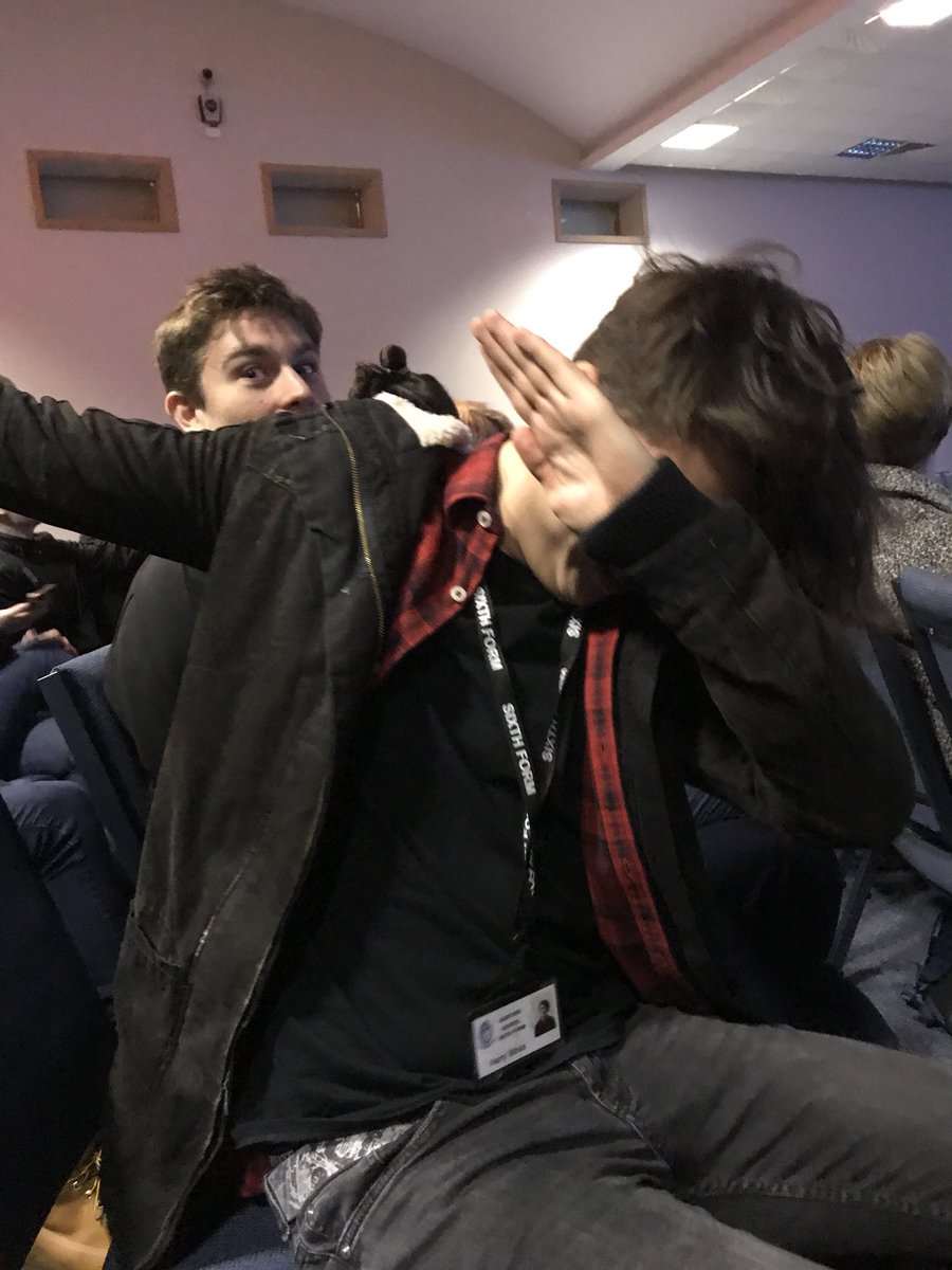 harry_winks's tweet photo. I looooveeee safe drive #SDSA2017 https://t.co/Ubw6DiCGGE