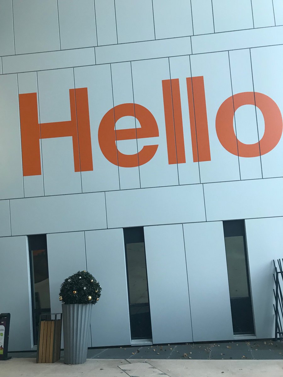 Kiwink_IoT's tweet photo. Excited to be at the #LifiForum @orangebusiness to talk about #LiFi #VLC and other communication technologies ! Come and discover Kiwink a bidirectional version of #VisibleLightCOmmunication today @OrangeGardens ! https://t.co/BXSIu9SXef