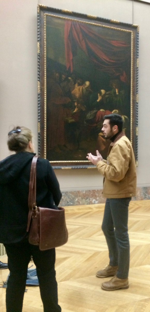 DelphineMulot's tweet photo. Trouvé!  Elle est à découvrir par deux étudiants de l'@Icart_Paris dans le cadre des nocturnes au @MuseeLouvre  #JOPLouvre https://t.co/awdh5BH5hA