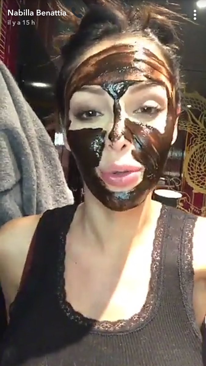 SoCreaCandle's tweet photo. @Nabilla  va tourner une baignoire avec @jeremstar ? C'est le même hôtel ! https://t.co/aRVuDDoXrf