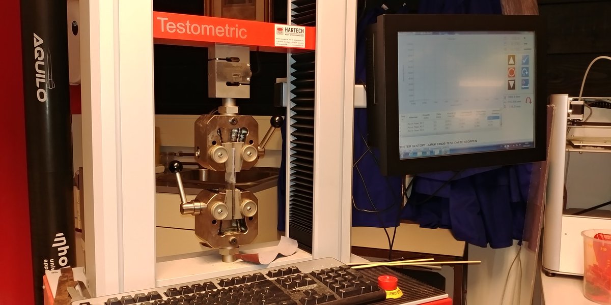 Epomat's tweet photo. Testing bonding of steel and aluminium using various structural epoxy adhesives. Thanks InHolland for letting us use their bench. #composites #Inholland #research #epoMAT https://t.co/vcut26oHaI