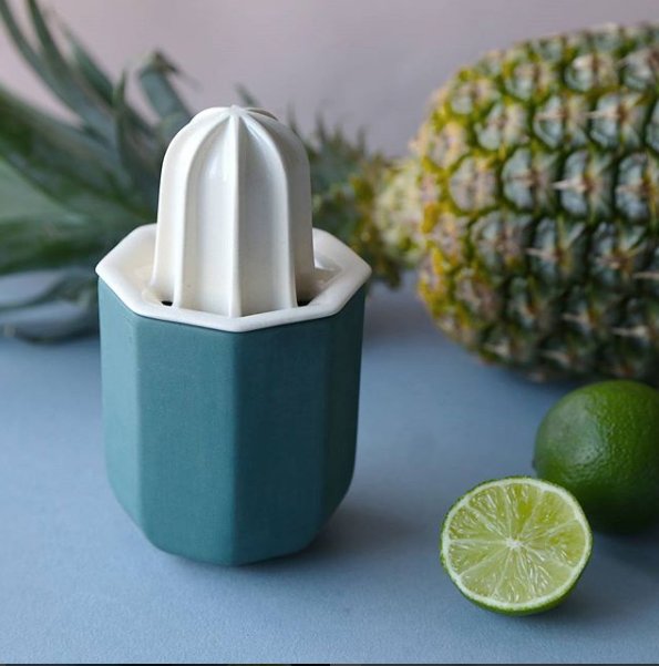 Ubikubidesign's tweet photo. Cactus comprises two parts that work as a whole. The upper part is for squeezing the fruit, while the down part serves as a cup to pour the juice or drink directly from it. #ubikubi #design https://t.co/GFGTOoEUgH