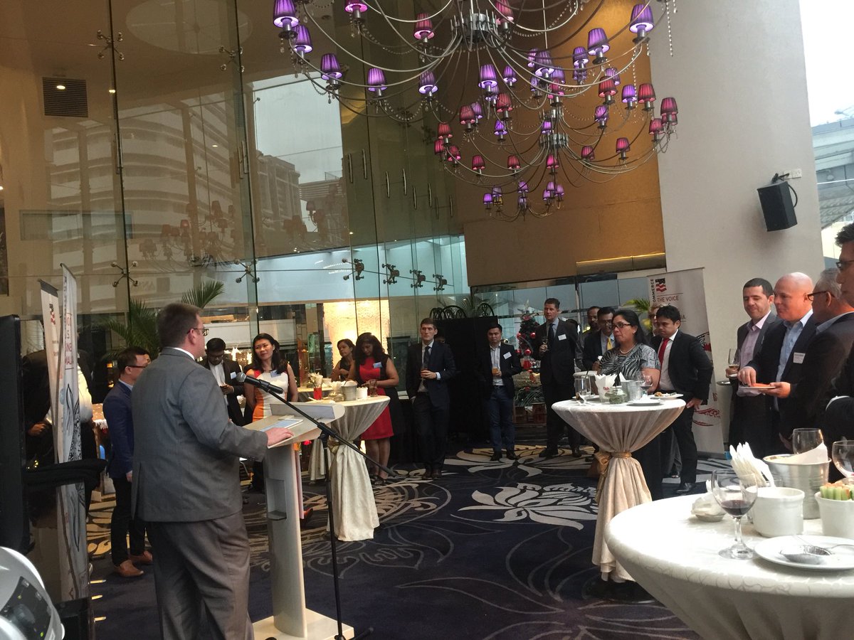 AmChamMalaysia's tweet photo. AMCHAM Members' Briefing with @deanthompson, Deputy Chief of Mission from the @usembassykl. Thank you for joining us this evening, we appreciate the continous support by the embassy. #AMCHAMmembersbriefing https://t.co/OCLImZ8jsr