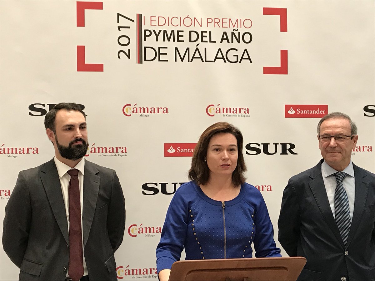 MalagaEconomica's tweet photo. .@marmartinrojo destaca que las pymes son el motor productivo de la economía de Málaga, "las que crean el mayor número de empleos, y apuestan por la innovación, la internacionalización y el crecimiento" #PremioPyme2017 https://t.co/nky8ttJ4Lk