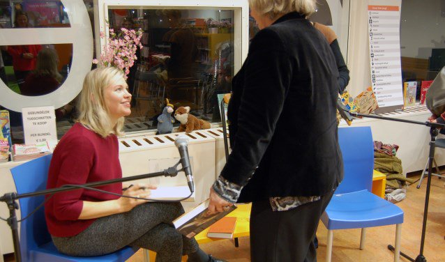 Franka Treur is na dorsvloer vol confetti 'klaar met de refo's'  - hartvanhillegersberg.nl/lees/15769/fra…