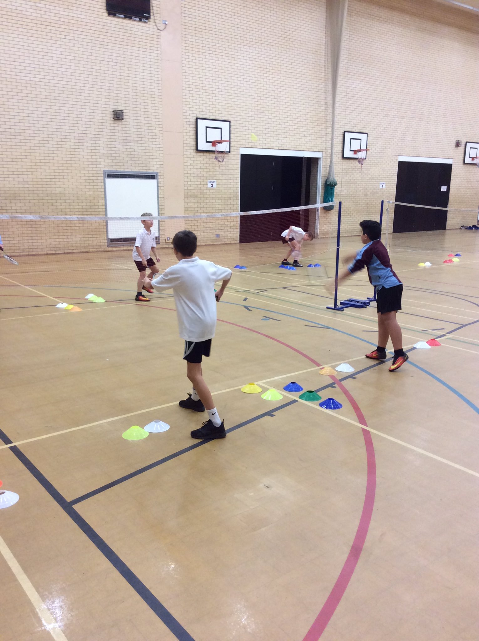 Moulton School PE on Twitter "Year 7 Badminton lesson short serve