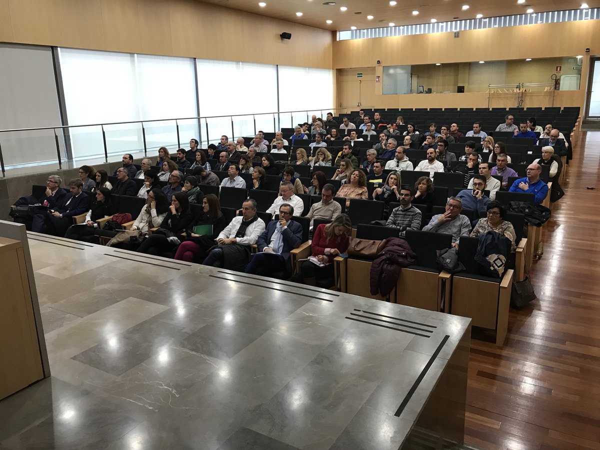 famacasman's tweet photo. Más de cien asociados de FAMACASMAN en la Jornada sobre el funcionamiento e la sede electrónica de la JCCM (https://t.co/oordwXghev) https://t.co/1f473UkQMA
