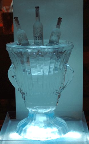 iceprom1's tweet photo. 28 Days until Christmas......For your party season we have it all in ice
Vodka luges 
Ice sculptures 
Crushed ice  
ice cubes

There's only one place to go https://t.co/MSnVPFYKrx 

#vodkaluges #icesulpture #icecubes #christmasparty #party #crushed https://t.co/N8X74f6IKs