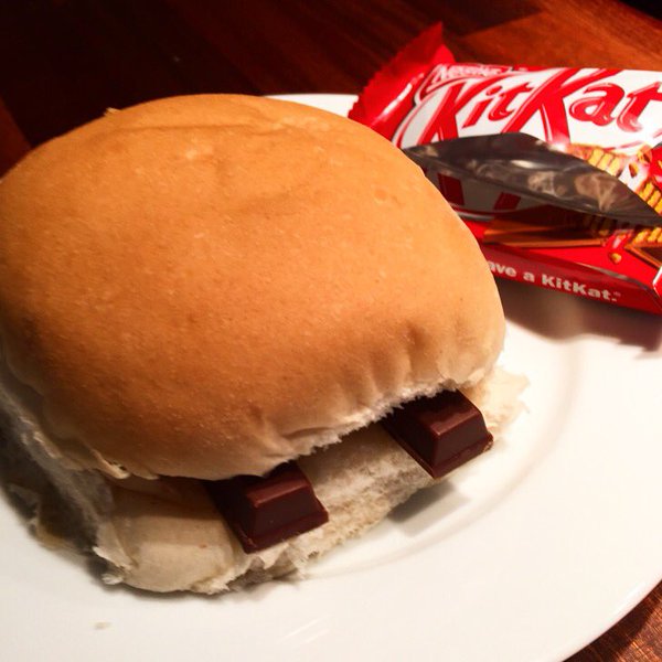 TwopTwips's tweet photo. KIT KAT FINGERS in a bun is a great alternative to Pain au Chocolat if you can't speak French. 
(via @ThereWillBeGin) https://t.co/d7v4Rhfa6i