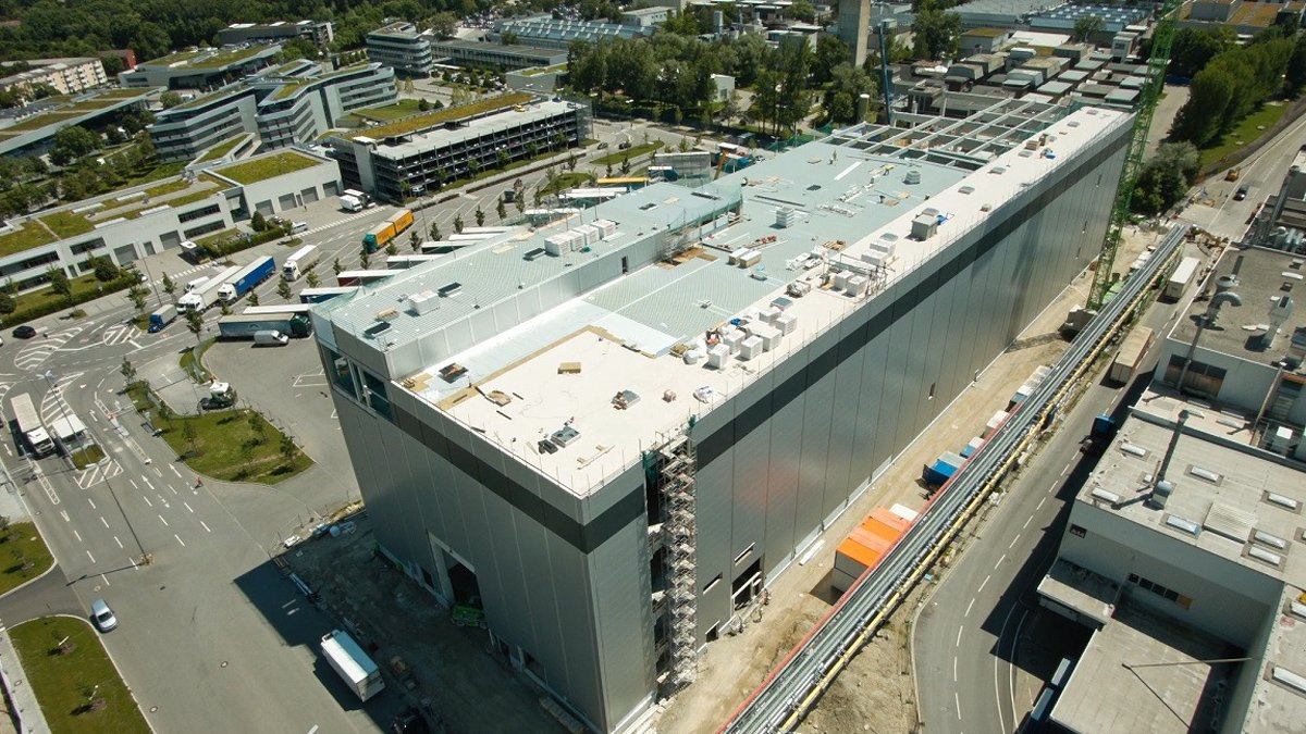 ¿Quieres saber en qué vamos a invertir 2.400 millones de euros antes de 2020? En nuestro futuro juntos. Más > bit.ly/inversion2400
#actualidad_MAN #fábrica