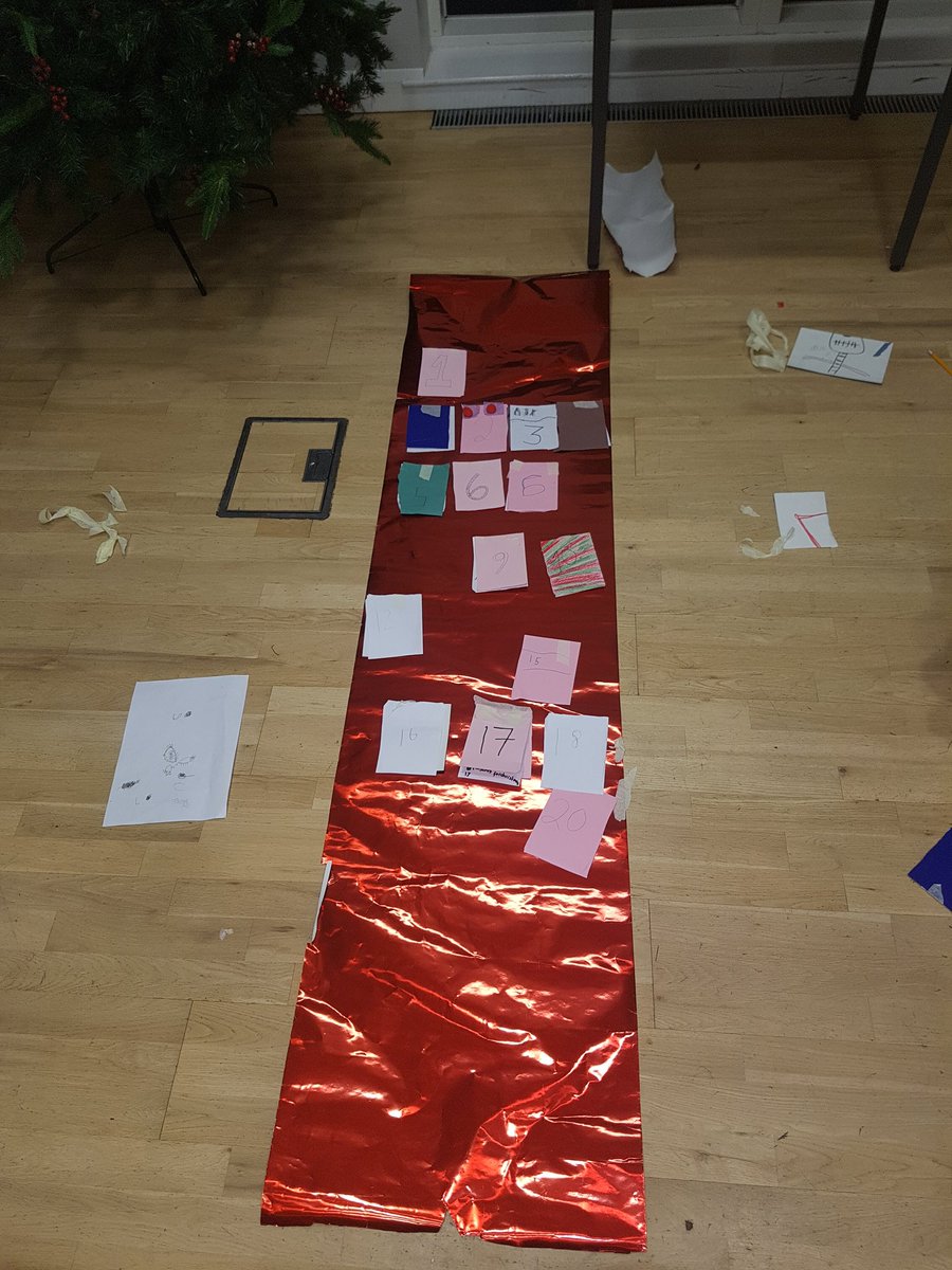 CherylAPEEK's tweet photo. Our last Shine session before Christmas! So we made... a massive advent calendar! 🎁🎀🌟⛄🎄 @PEEK_Project @RachelRPEEK https://t.co/SKwoisOv6z