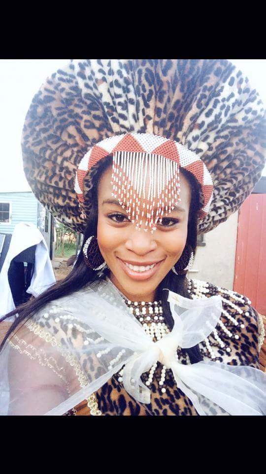 EmahleP's tweet photo. @NomzamoMbatha yaze yantle ingane yomuntu bo https://t.co/IcOr0LioQu