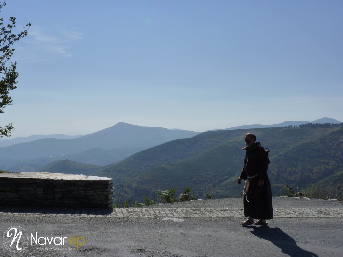 NAVARVIP's tweet image. Como os anunciamos ayer, a lo largo de esta semana podréis disfrutar de preciosas fotos que han ido sacando nuestros chóferes a lo largo de su recorrido acompañando a peregrinos hasta Santiago. 
7días/7estampas 
2 de 7