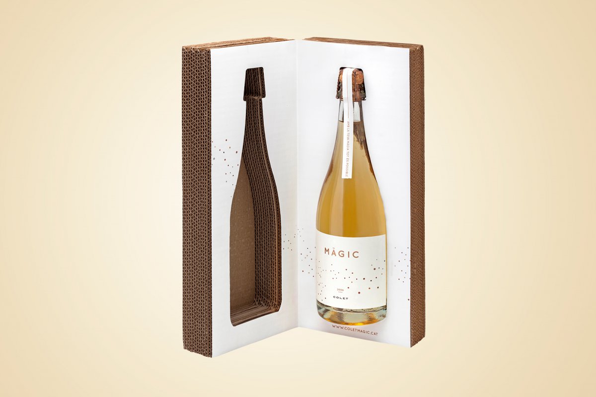 LetsVelo's tweet photo. MÀGIC, a special, unique, limited and unrepeatable wine.., but specially very special wine because of its purpouse.
#coletwinery #ColetMagic #sjdhospitalbarcelona | https://t.co/UFrOmExS0K https://t.co/YMLBqjU1xn