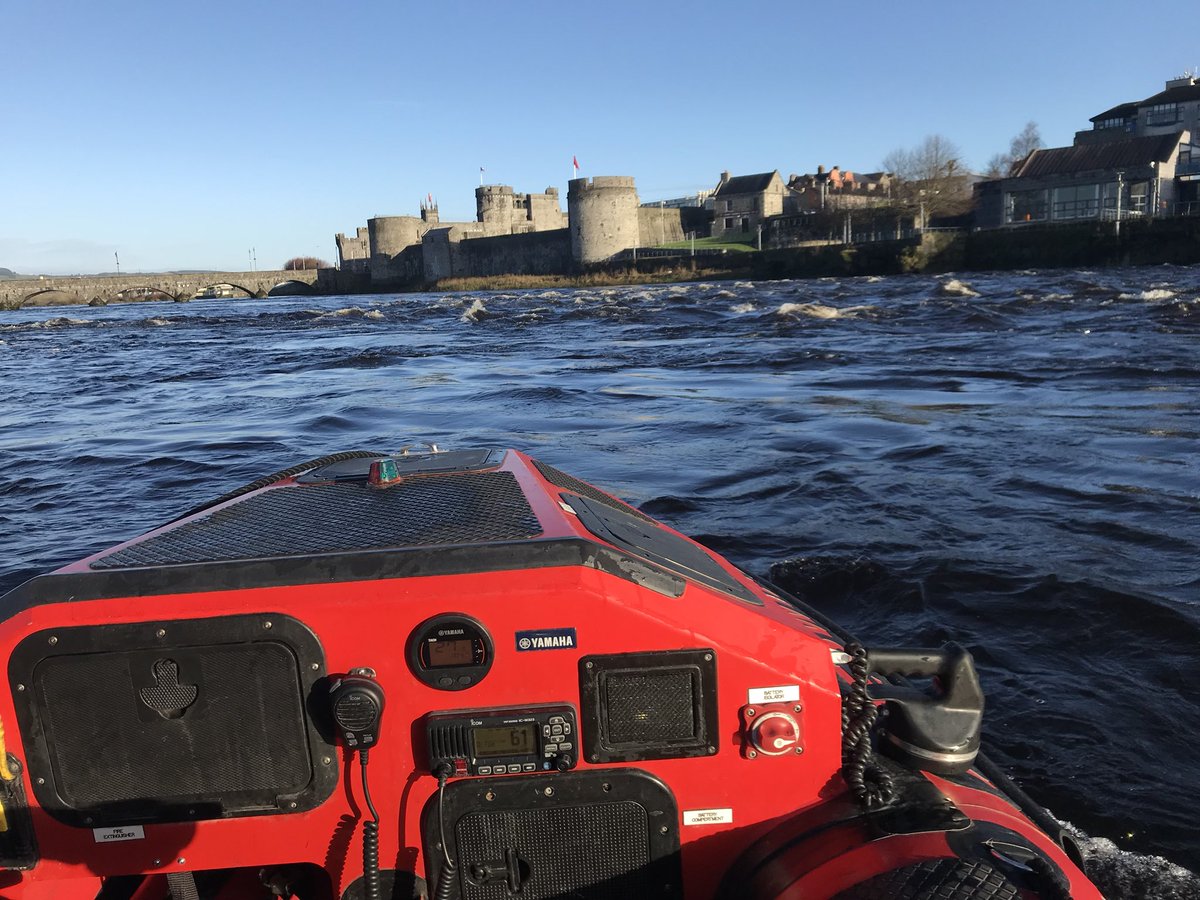 colum_mccarthy's tweet photo. Morning Boat Checks on river shannon. Nice and Fresh.@LimerickFire #fireswift https://t.co/bDaw3nVGsn