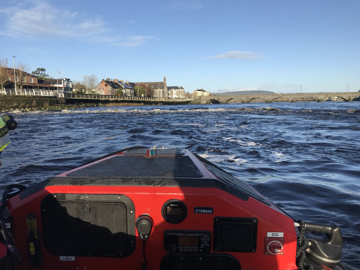 colum_mccarthy's tweet photo. Morning Boat Checks on river shannon. Nice and Fresh.@LimerickFire #fireswift https://t.co/bDaw3nVGsn