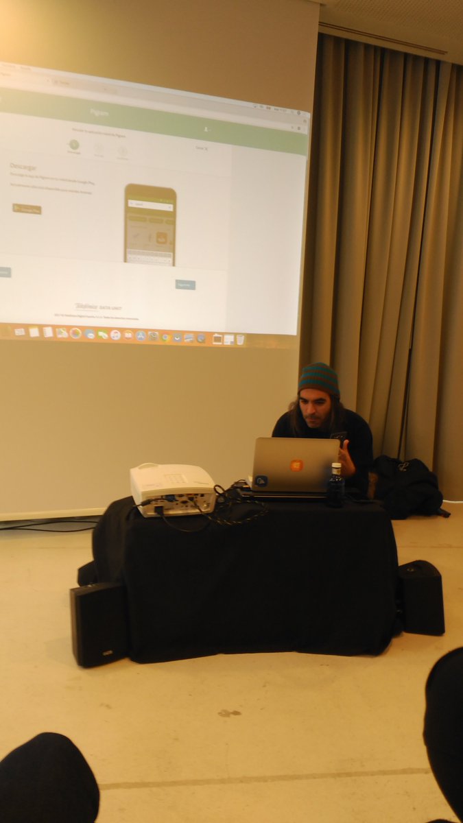 TefTechAIoT's tweet photo. 🗓️@chemaalonso presenta #Pigram hoy en @foro_demos una app para publicar en RRSS o enviar correos electrónicos sin conexión a internet. ¿Quieres saber más? Descúbre Pigram👉🏻https://t.co/ZjFkmAVIW3 https://t.co/6VBk0qmUbF