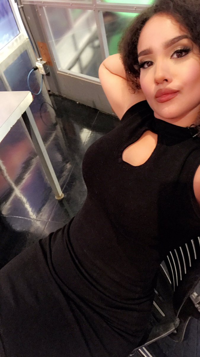 DemetriaObilor's tweet photo. Yesterday's look... 🖤 https://t.co/NhS3uNTNvh