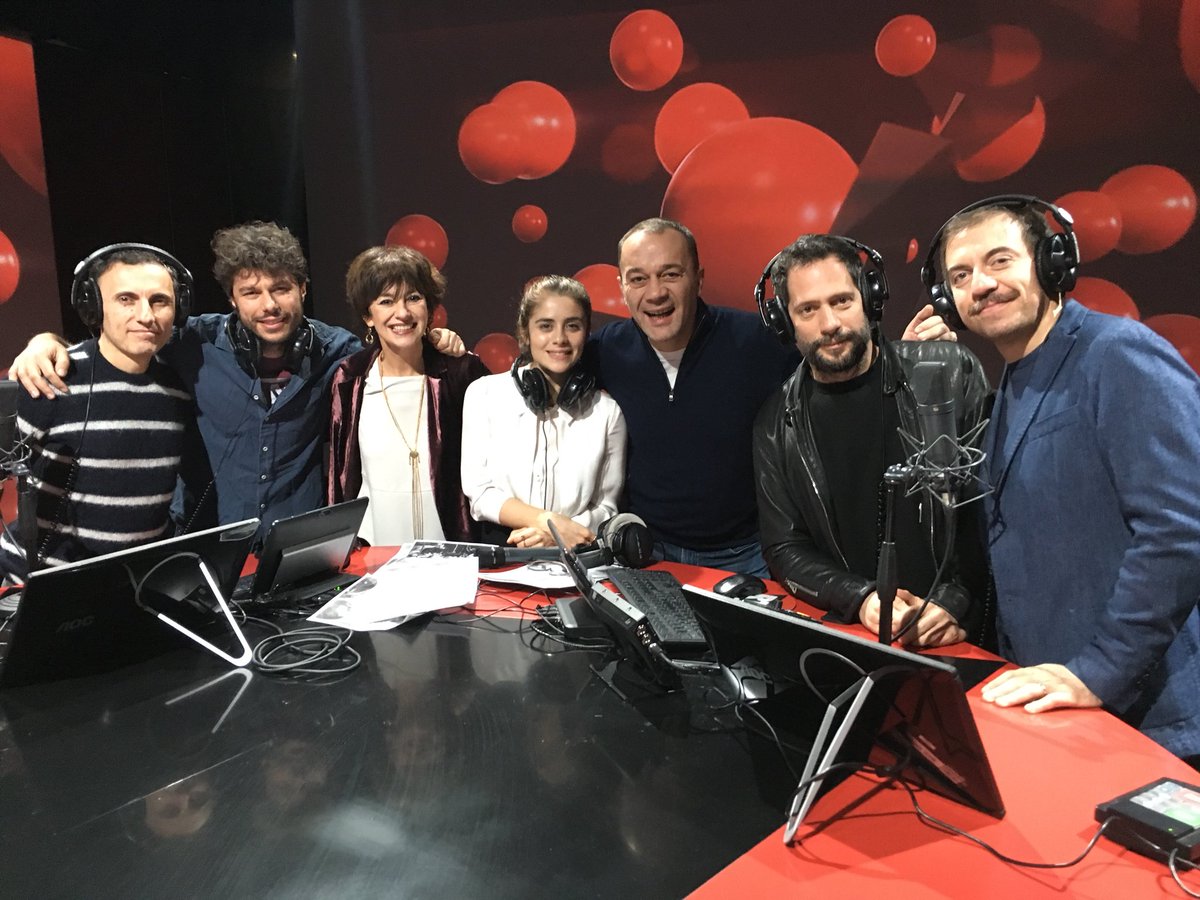 RTL 102.5 (@rtl1025) on Twitter photo Oggi in #vivalitalia presentiamo il film #SmettoQuandoVoglio diretto da Sydney Sibilia! Seguiteci in RADIOVISIONE, su rtl.it e sui nostri social <a href="/01Distribution/">01Distribution</a> Oggi in #vivalitalia presentiamo il film #SmettoQuandoVoglio diretto da Sydney Sibilia! Seguiteci in RADIOVISIONE, su rtl.it e sui nostri social <a href="/01Distribution/">01Distribution</a>