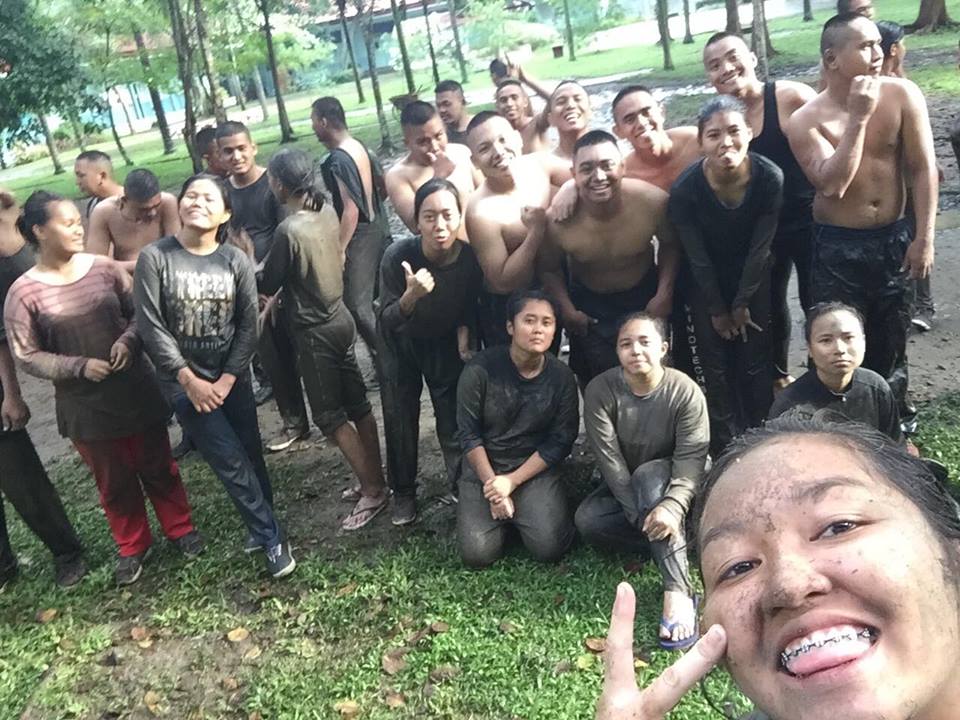 yan2x09's tweet photo. after reception
#classaladiwa
#Intern2017 https://t.co/akPtlOY6mf