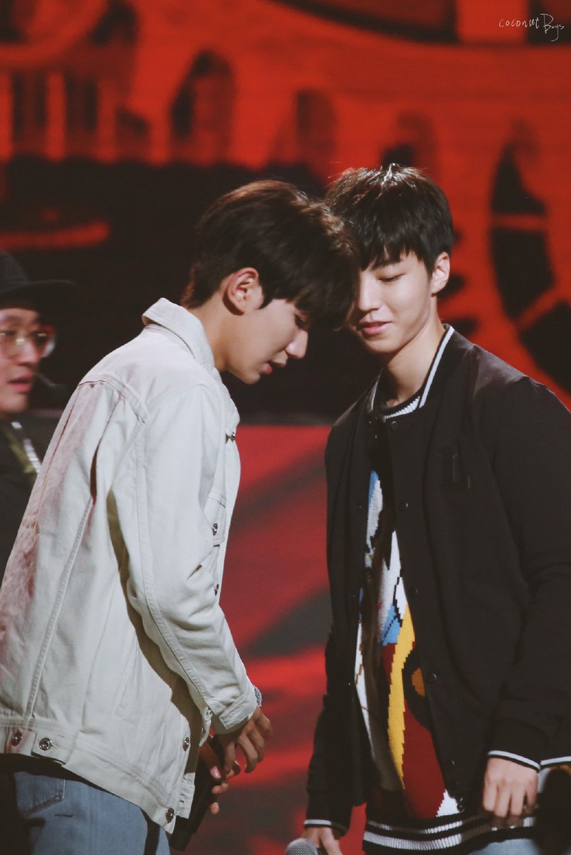 TFBOYS_INA's tweet photo. 171128 Junkai and Wangyuan @ NO.17 birthday party #易烊千玺1128十七岁生日快乐 | Cr. CoconutBoys https://t.co/Ma3QXgK7RX
