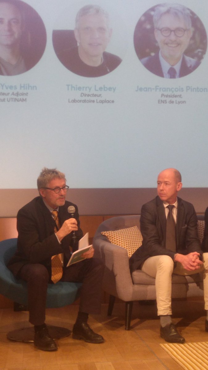 AlexandrMoulin's tweet photo. JF Pinton, président @ENSdeLyon au #IRTforum2017 "Les IRT doivent continuer à augmenter le contact enseignement -recherche -valorisation. Les carrières linéaires c'est fini!" https://t.co/wQrOXVFYUf